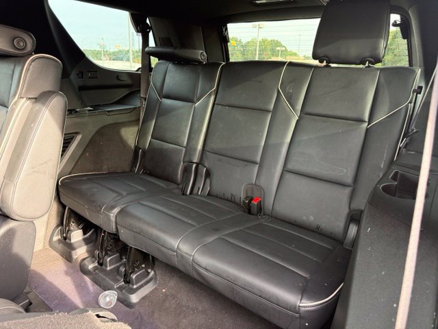 Used 2023 Cadillac Escalade Premium Luxury AWD/4WD image 12