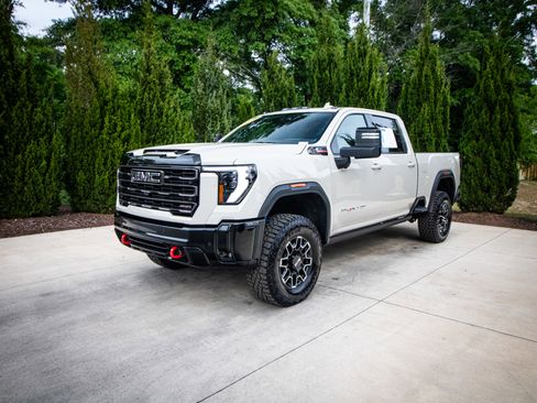 Used 2026 GMC Sierra 2500 AT4X w/ LPO, Black Badging Package AWD/4WD image 6