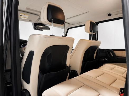 Used 2013 Mercedes-Benz G 550 image 19