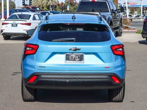 New 2026 Chevrolet Trax RS image 3