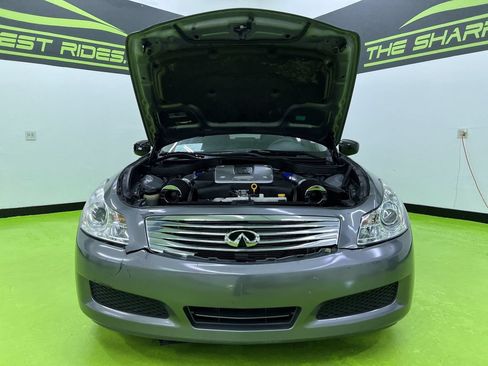 Used 2010 INFINITI G37 Journey w/ Premium Pkg RWD image 4