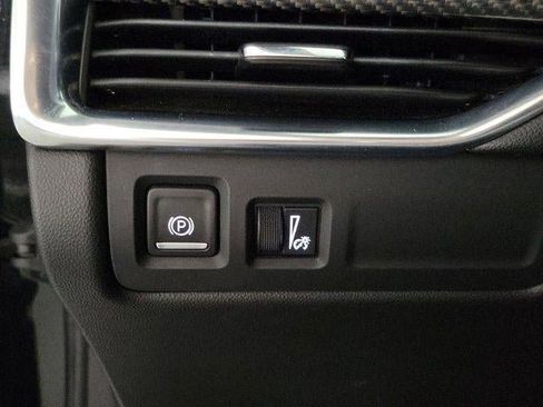 Certified 2023 Cadillac XT4 Sport FWD image 14