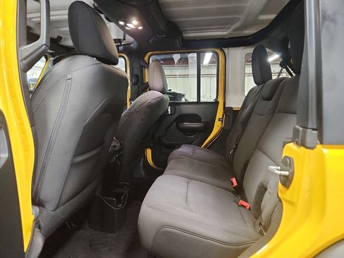 Used 2019 Jeep Wrangler Unlimited Sport S image 10