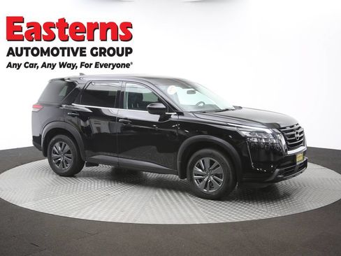 Used 2024 Nissan Pathfinder S AWD/4WD image 48