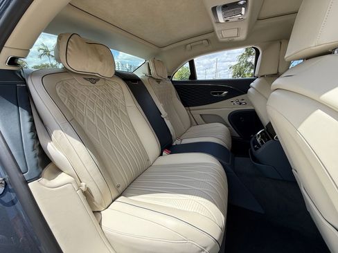 Used 2020 Bentley Flying Spur W12 AWD/4WD image 24