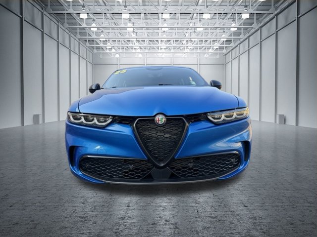 Used 2025 Alfa Romeo Tonale AWD/4WD image 4