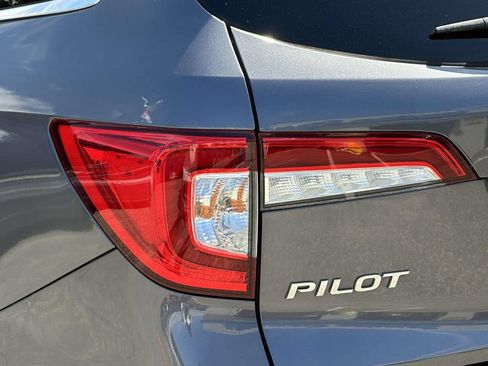 Certified 2021 Honda Pilot Special Edition image 8