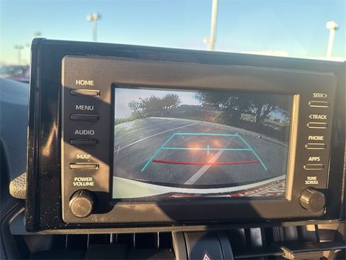 Used 2019 Toyota RAV4 XLE image 21