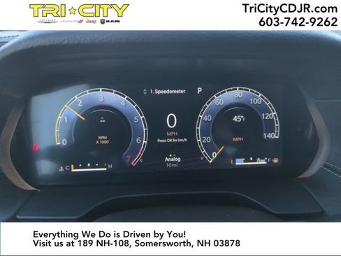 New 2025 Jeep Grand Cherokee Limited image 13