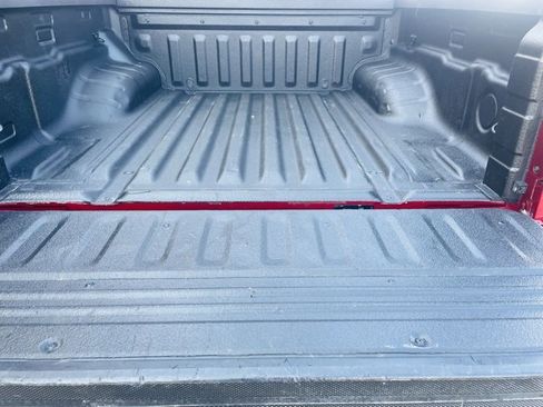 Used 2022 Nissan Frontier SV w/ Technology Package image 28