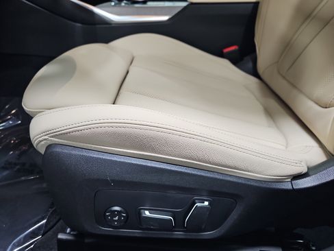 New 2026 BMW 330i Sedan w/ Premium Package image 30