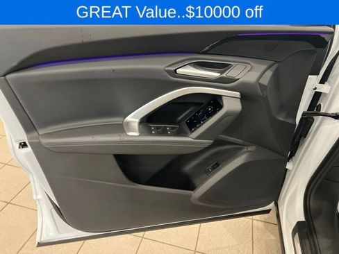 Used 2025 Audi Q5 Premium w/ 19" Wheel Package AWD/4WD image 11