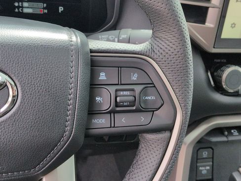 Used 2026 Toyota Tundra Limited AWD/4WD image 20