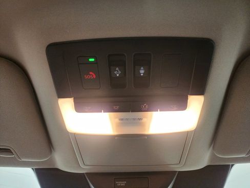 Used 2025 Nissan Pathfinder Platinum AWD/4WD image 23
