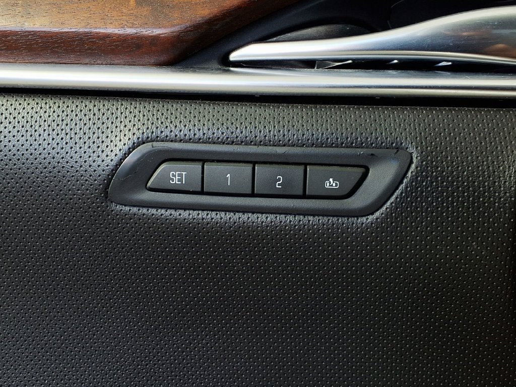 Used 2017 Cadillac XTS Luxury FWD image 19