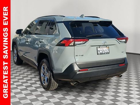 Used 2022 Toyota RAV4 XLE image 5