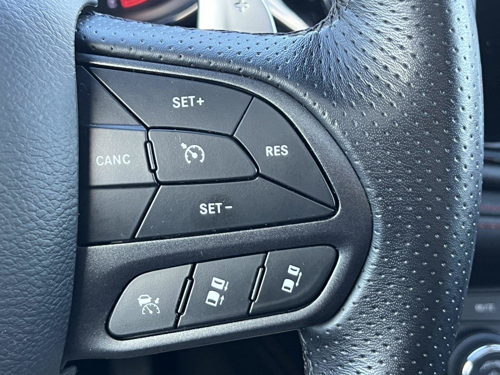 Used 2025 Dodge Durango R/T AWD/4WD image 23