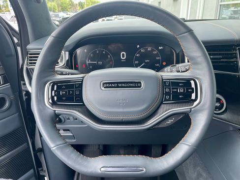 Used 2024 Jeep Grand Wagoneer Series III w/ Quick Order Packagew 28T AWD/4WD image 21