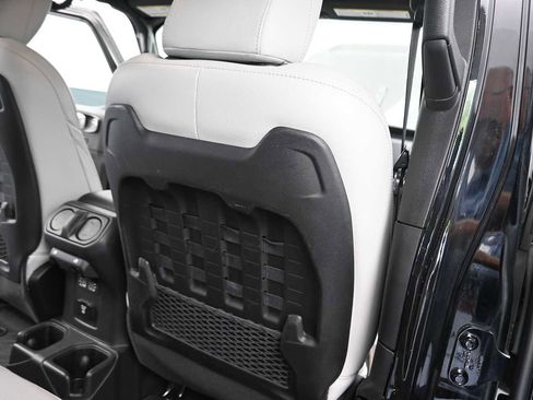 Used 2021 Jeep Gladiator Mojave AWD/4WD image 15