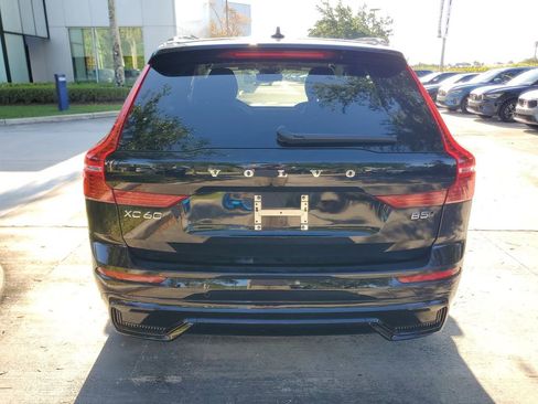 Certified 2025 Volvo XC60 B5 Core AWD/4WD image 5