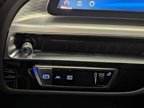 Used 2024 Cadillac Lyriq Luxury w/ LPO, Floor Liner Package image 83