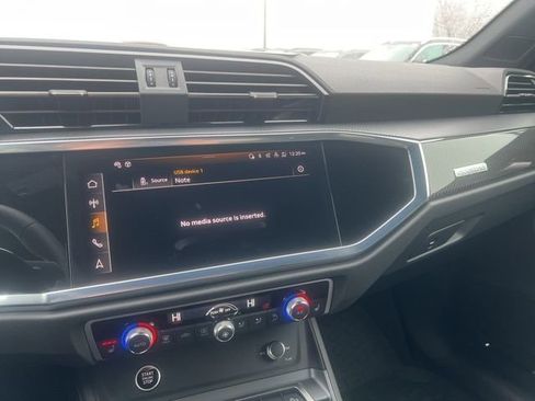 Used 2025 Audi Q3 2.0T Premium Plus w/ Premium Plus Package image 16