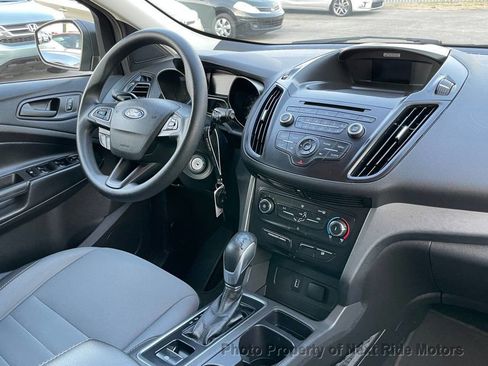 Used 2017 Ford Escape S image 17