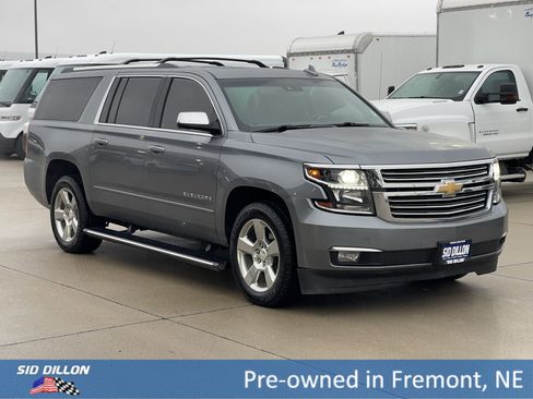 Used 2020 Chevrolet Suburban Premier image 2