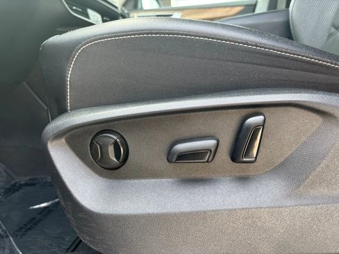 Used 2024 Volkswagen Atlas SE image 7