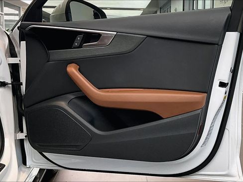 Used 2021 Audi A4 2.0T Premium image 23