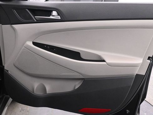 Used 2017 Hyundai Tucson SE image 20