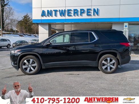 Used 2020 Chevrolet Traverse LT w/ LT Premium Package image 6