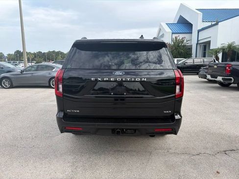 Used 2025 Ford Expedition Max Active RWD image 6