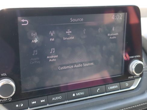 Used 2021 Nissan Rogue S FWD image 8