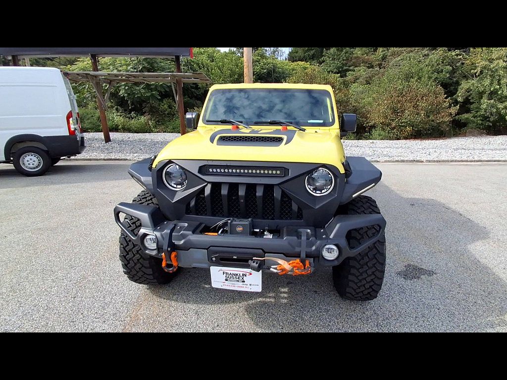 Used 2023 Jeep Gladiator Mojave w/ LED Lighting Group AWD/4WD image 3