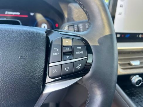 Certified 2025 Ford Explorer Platinum w/ Ultimate Package AWD/4WD image 9