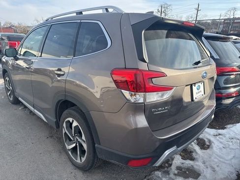 Used 2023 Subaru Forester Touring image 9