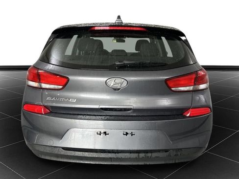 Used 2018 Hyundai Elantra GT FWD image 4