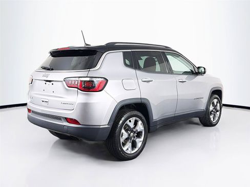 Used 2019 Jeep Compass Limited AWD/4WD image 11