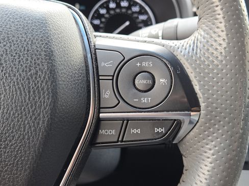 Used 2022 Toyota Avalon Limited w/ Advanced Safety Package image 31