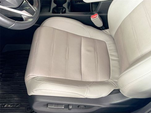 Used 2019 Honda CR-V Touring image 21