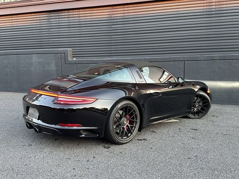 Certified 2019 Porsche 911 Targa 4 GTS image 10
