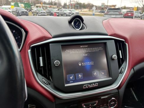 Used 2015 Maserati Ghibli S Q4 image 9