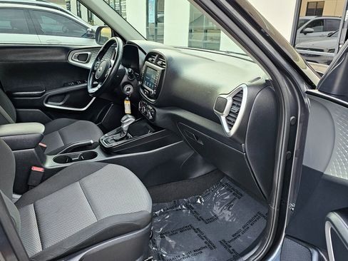 Used 2021 Kia Soul X-Line image 30