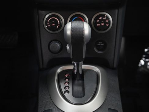 Used 2013 Nissan Rogue S AWD/4WD image 19