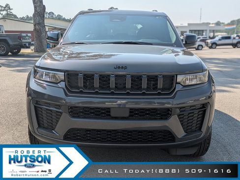 New 2026 Jeep Grand Cherokee Altitude RWD image 3