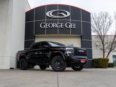 New 2026 GMC Canyon Elevation w/ Convenience Package