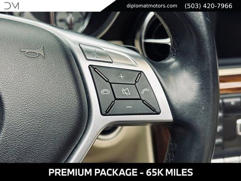 Used 2014 Mercedes-Benz SLK 250 image 24