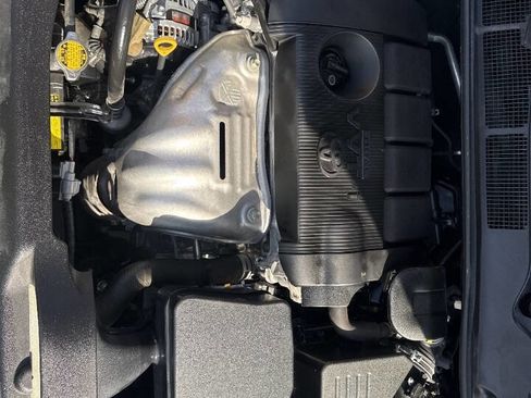 Used 2011 Toyota Venza FWD image 32