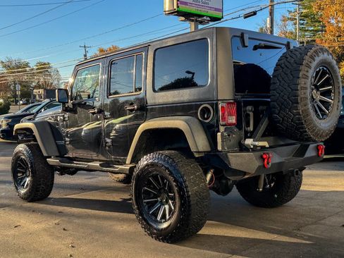 Used 2013 Jeep Wrangler Unlimited Rubicon w/ Dual Top Group image 5